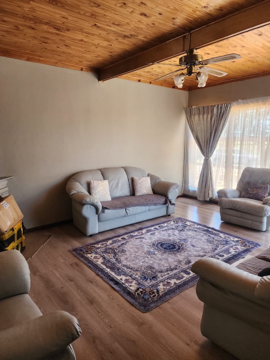 3 Bedroom Property for Sale in Manzil Park North West